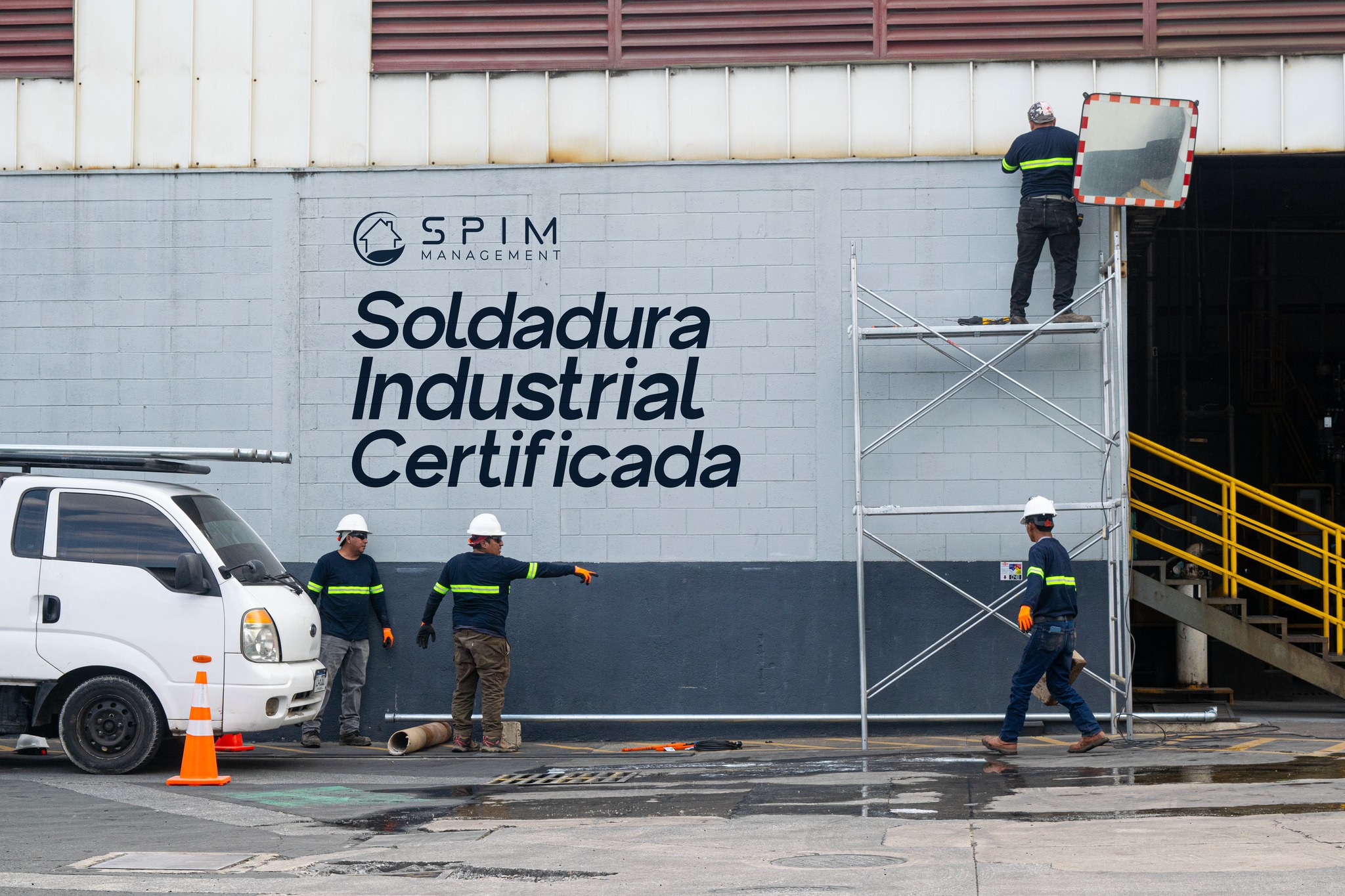 Equipo SPIM en trabajos industriales